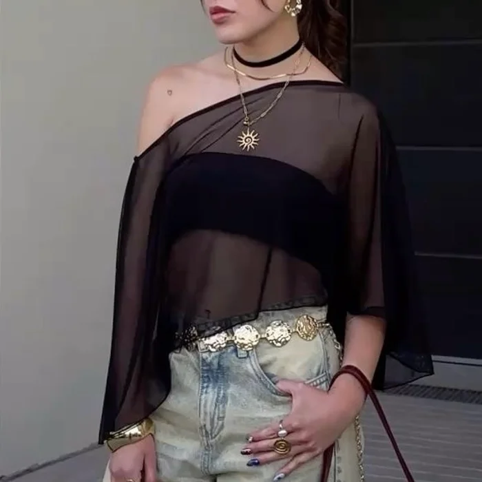 Capa de Tul con Strapless