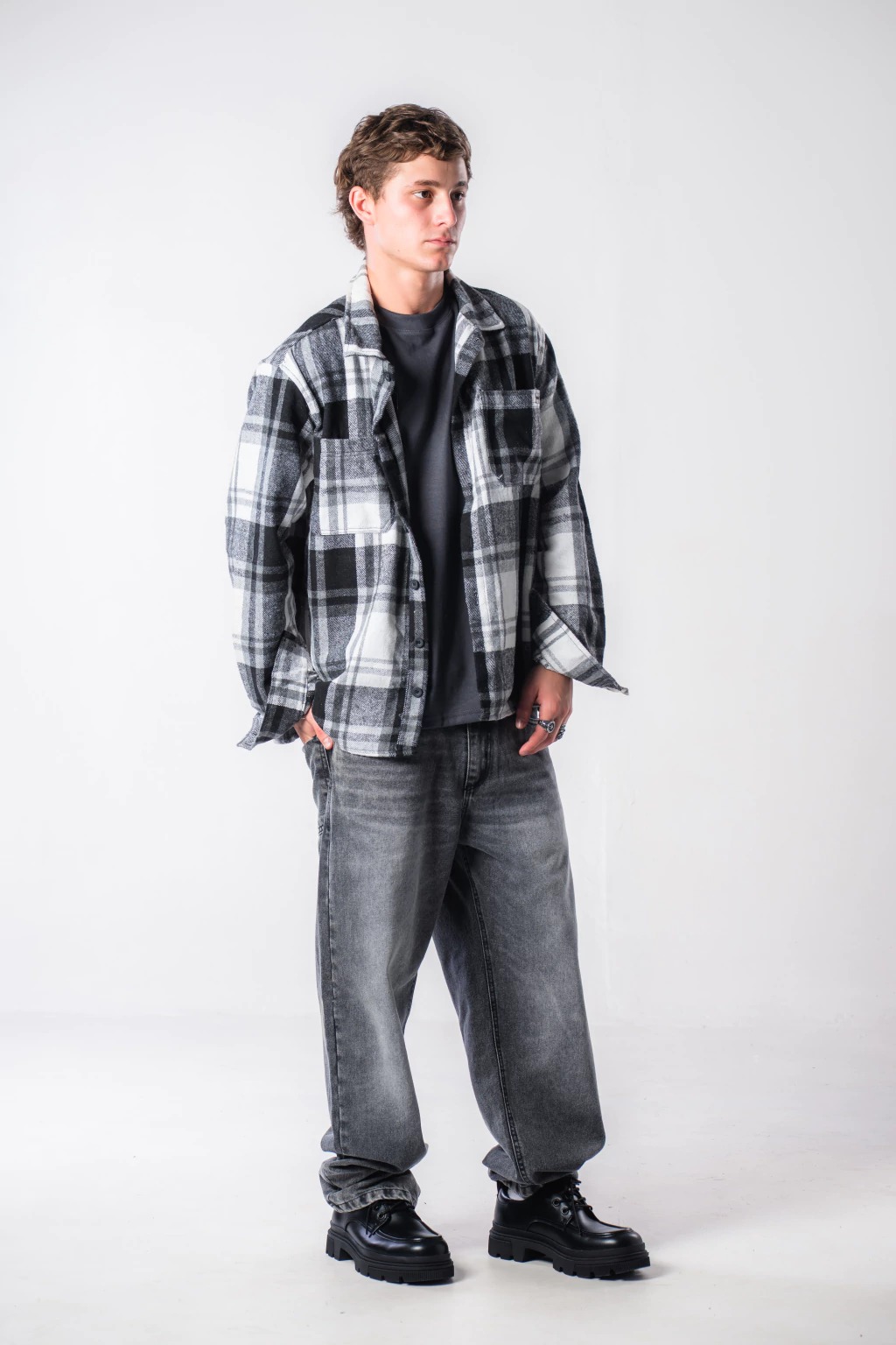 Baggy Grey Lenny - e5239ca8-8a5c-43d8-8d31-ab4c28932241.jpg