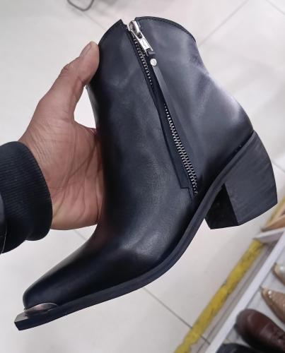 Bota Corta de Cuero Vacuno