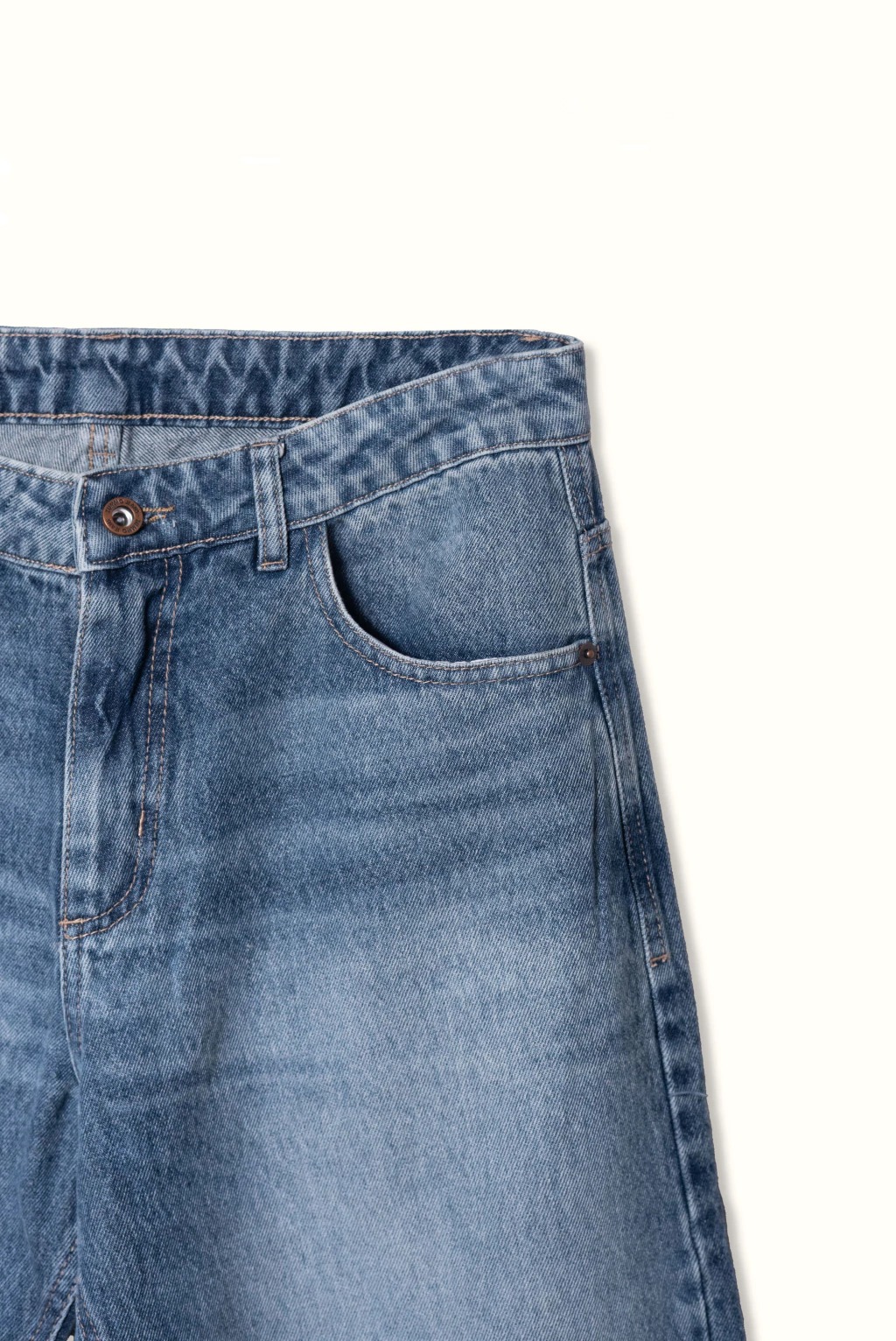 Jean Relaxed Blue - 267b369b-9d42-46e1-922c-cf7f4671a8b7.jpg