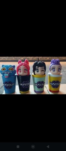 Vasos Impresos 3d Guerreras Kpop y Mess, Dibu y Muchos mas Personajes