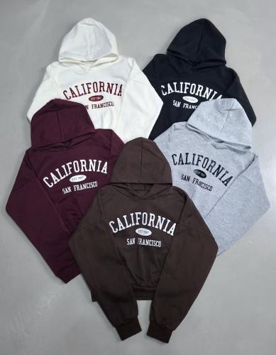 Buzo Crop Capucha Canguro Estampado Algodon California