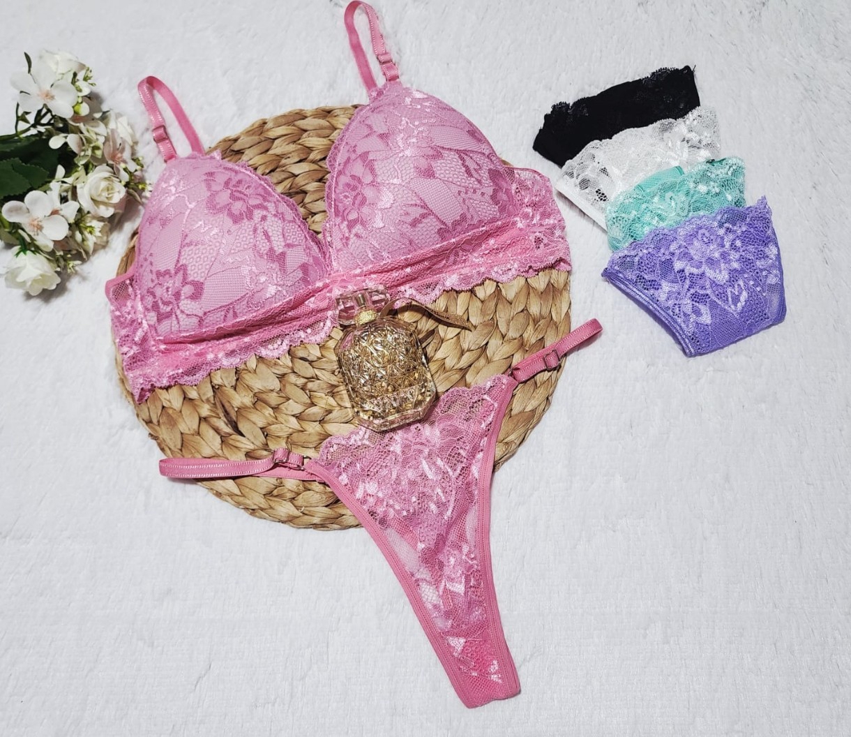 Conjunto Triángulo con Base Encaje Pasteles - Imagen 2