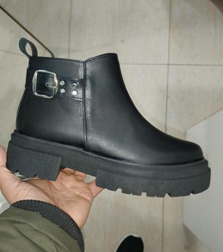 Bota Corta de Cuero Vacuno