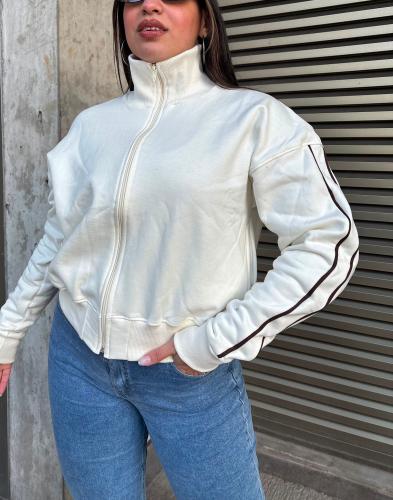Campera de Frisa Peinada con Vivo