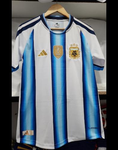 Camiseta de Argentina de Adulto Logo Bordado
