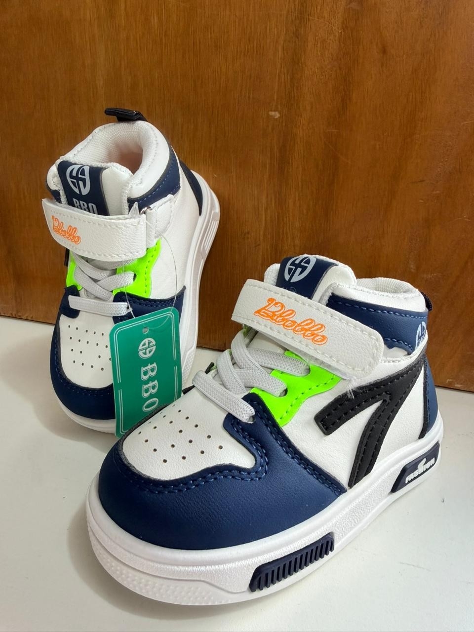 Zapatillas Importada de Niño - Imagen 2