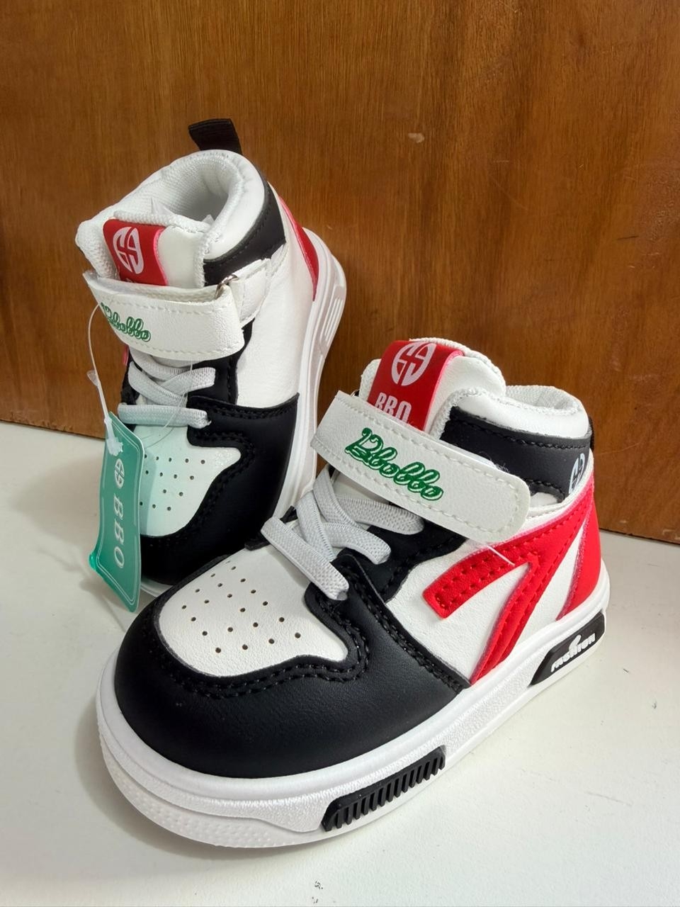 Zapatillas Importada de Niño - Imagen 3