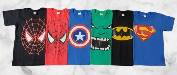 Remera Superheroes de Niño