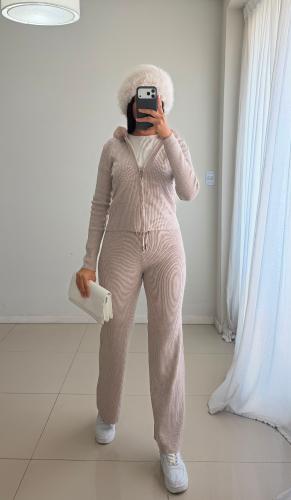 Conjunto Campera y Pantalón