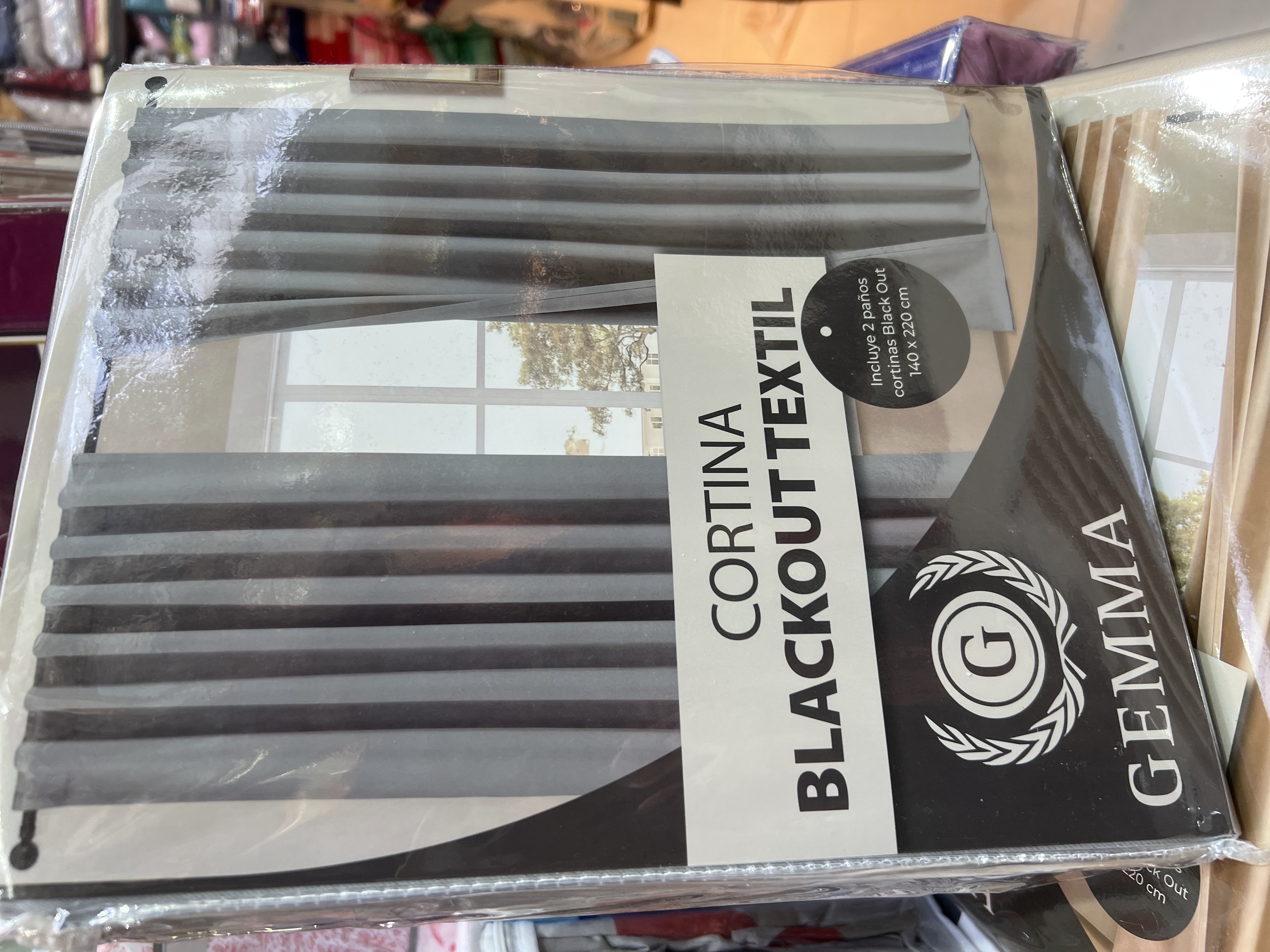 Cortina Blackout - image.jpg