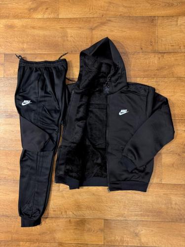Conjunto Nike con Piel Importado