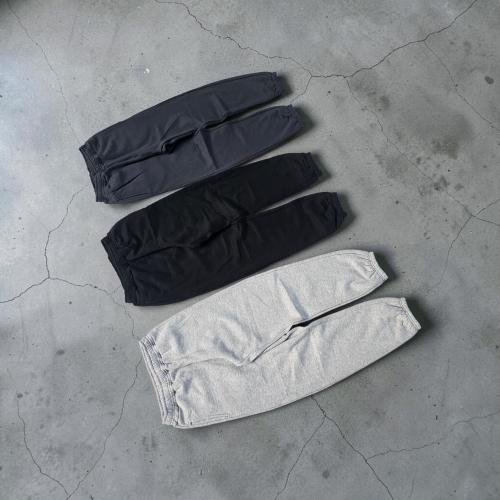 Joggers de Friza Peinado