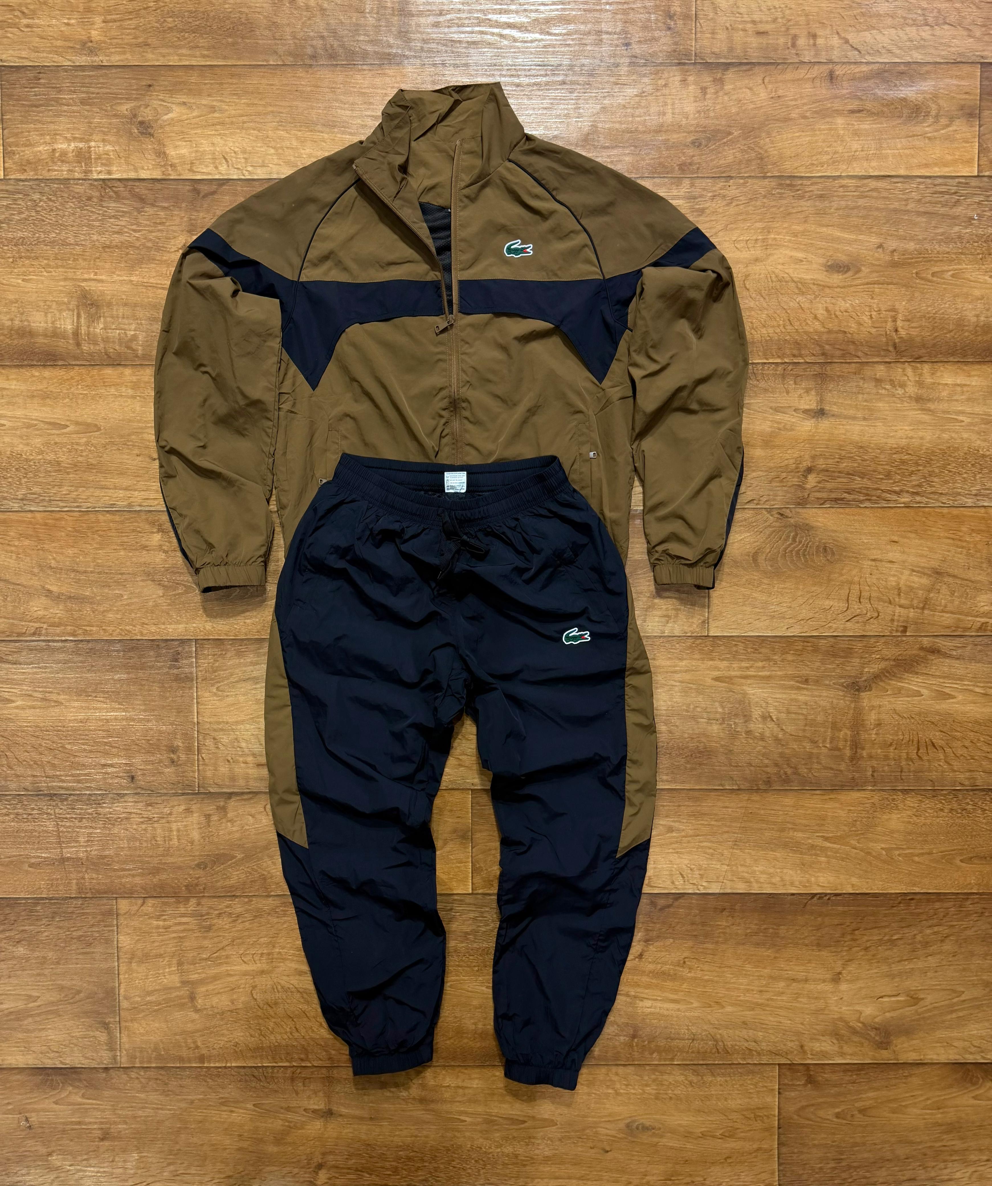 Conjunto Lacoste Importado - 06b006de-0f4e-4ec7-a3ce-7f83a677bf0d.jpeg