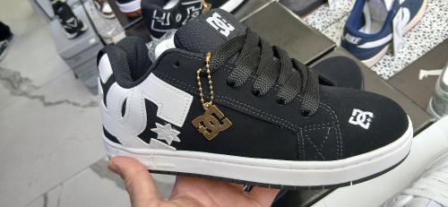 Dc 3 Preto Branco