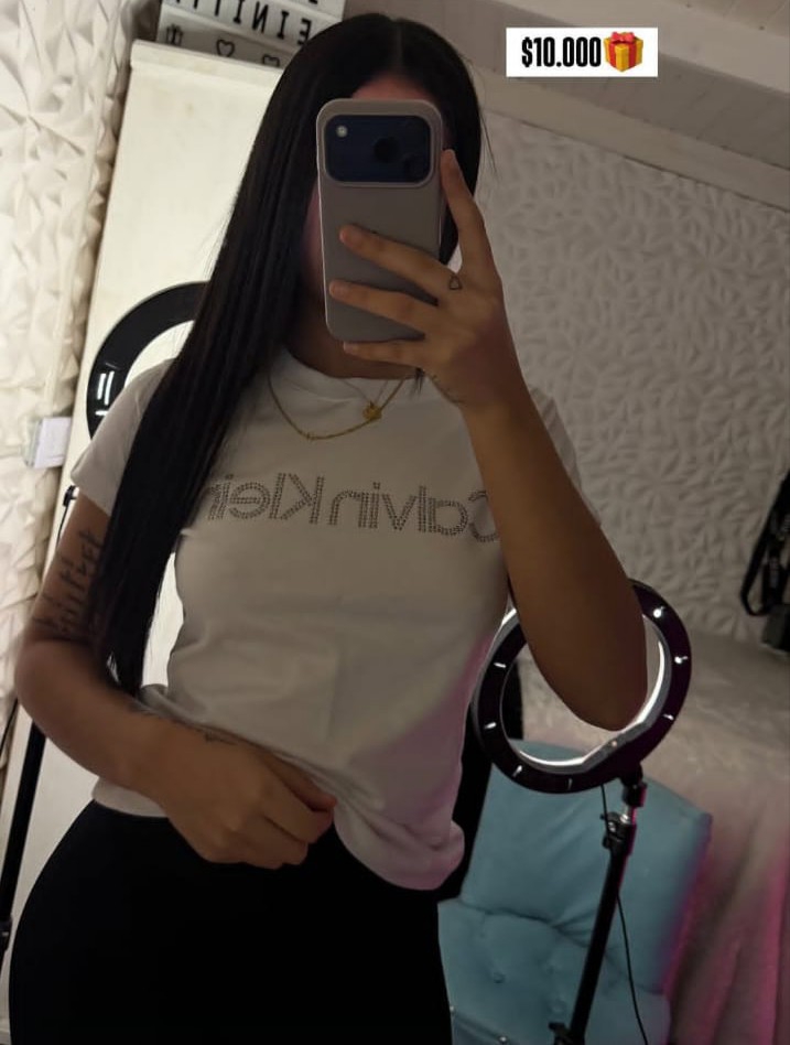 Remera Calvin Klein Brillos - Imagen 2