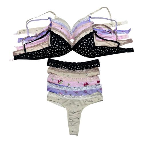Conjunto Triángulo Floreado