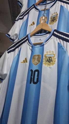 Camiseta Premium - Miniatura 2