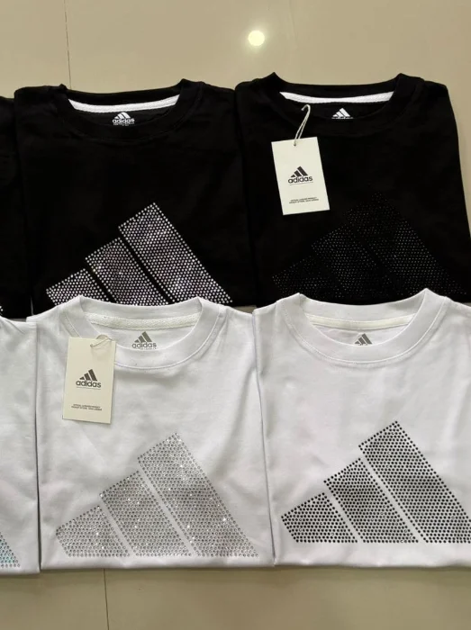 Remera Adidasbrillos de Mujer