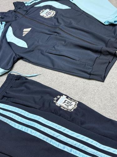 Conjunto Afa de Adulto