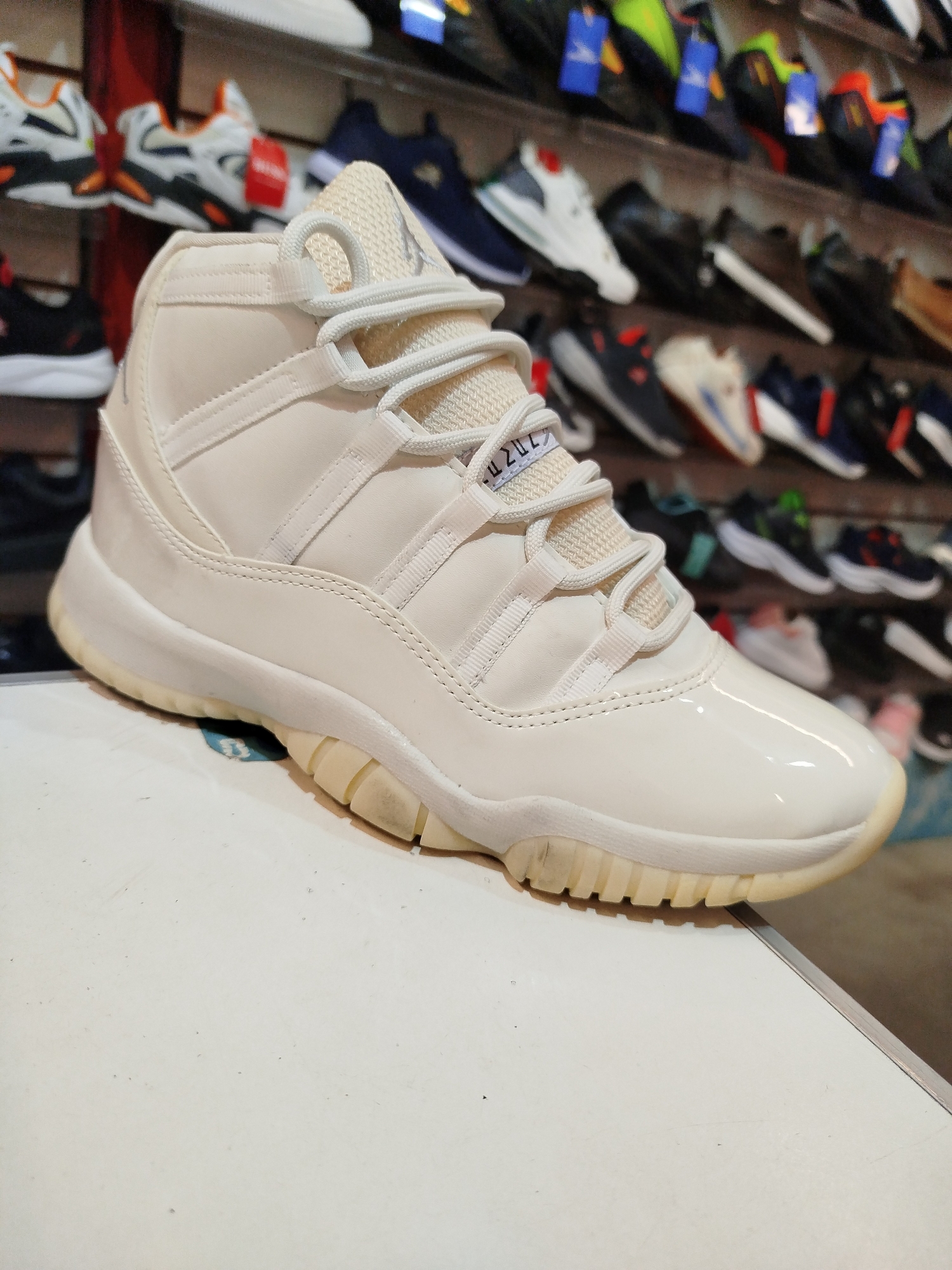 Retro 11 - Imagen 2