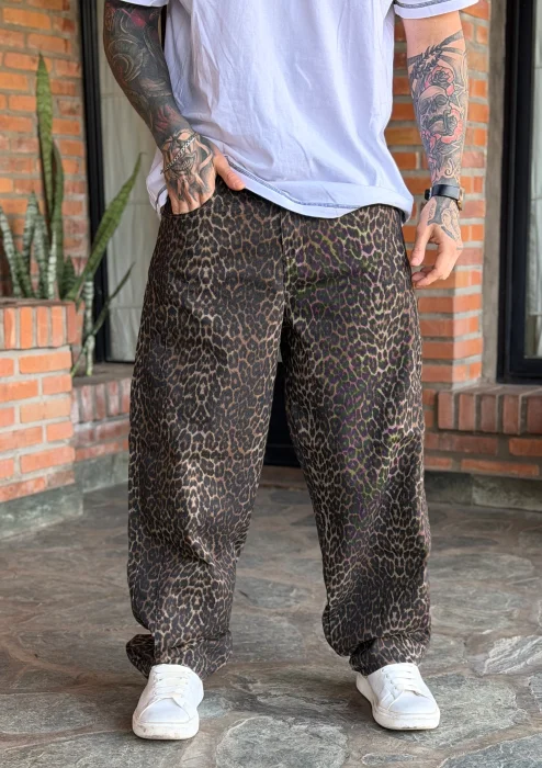 Nuevo Real Tree Animal Print
