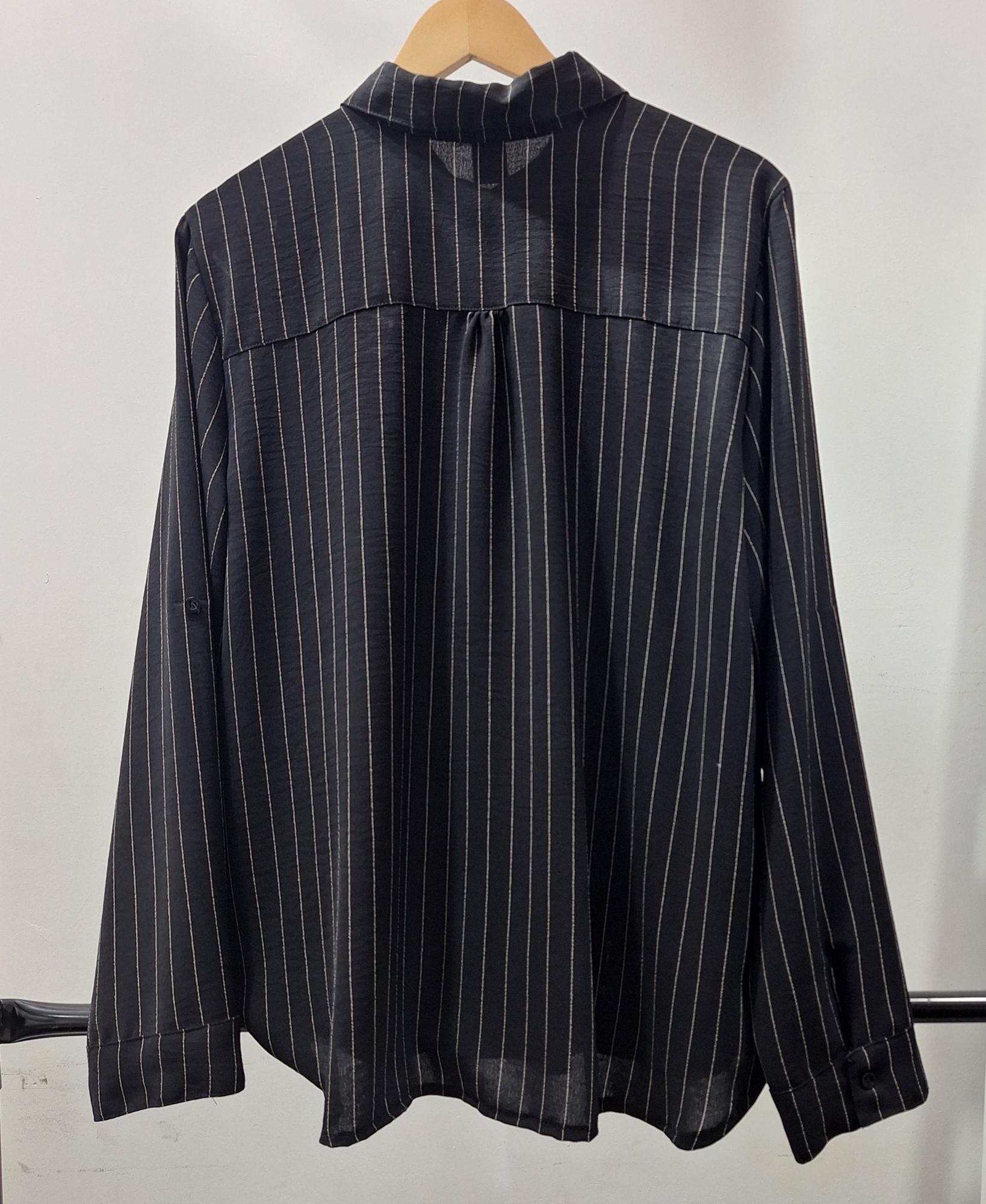 Camisa Negra para Dama Lino Cey Rayado - Imagen 2