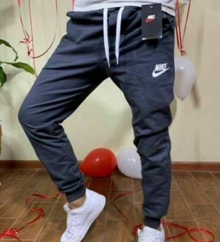 Jogins Nike Frizado