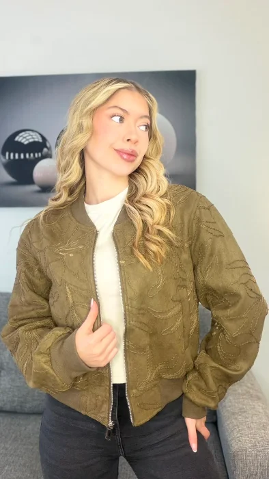 Campera Bordada 659