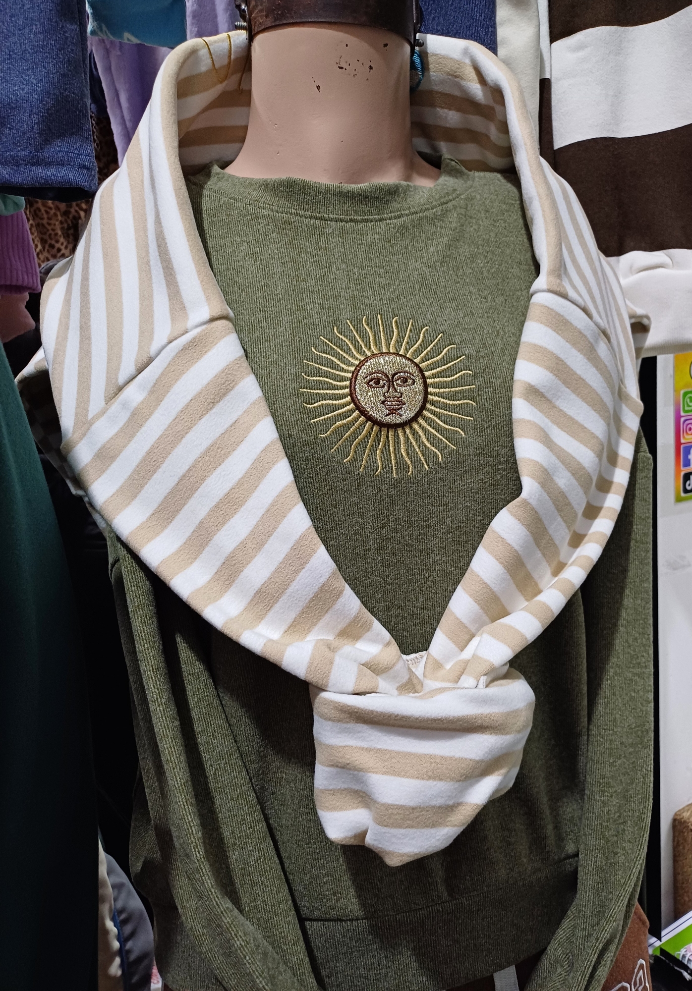 Sweaters Oversize Bordado de Darlon Rip Premium - Imagen 2