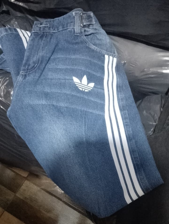 Agotados Jeans 3 Tiras Solo por Curva - Imagen 1