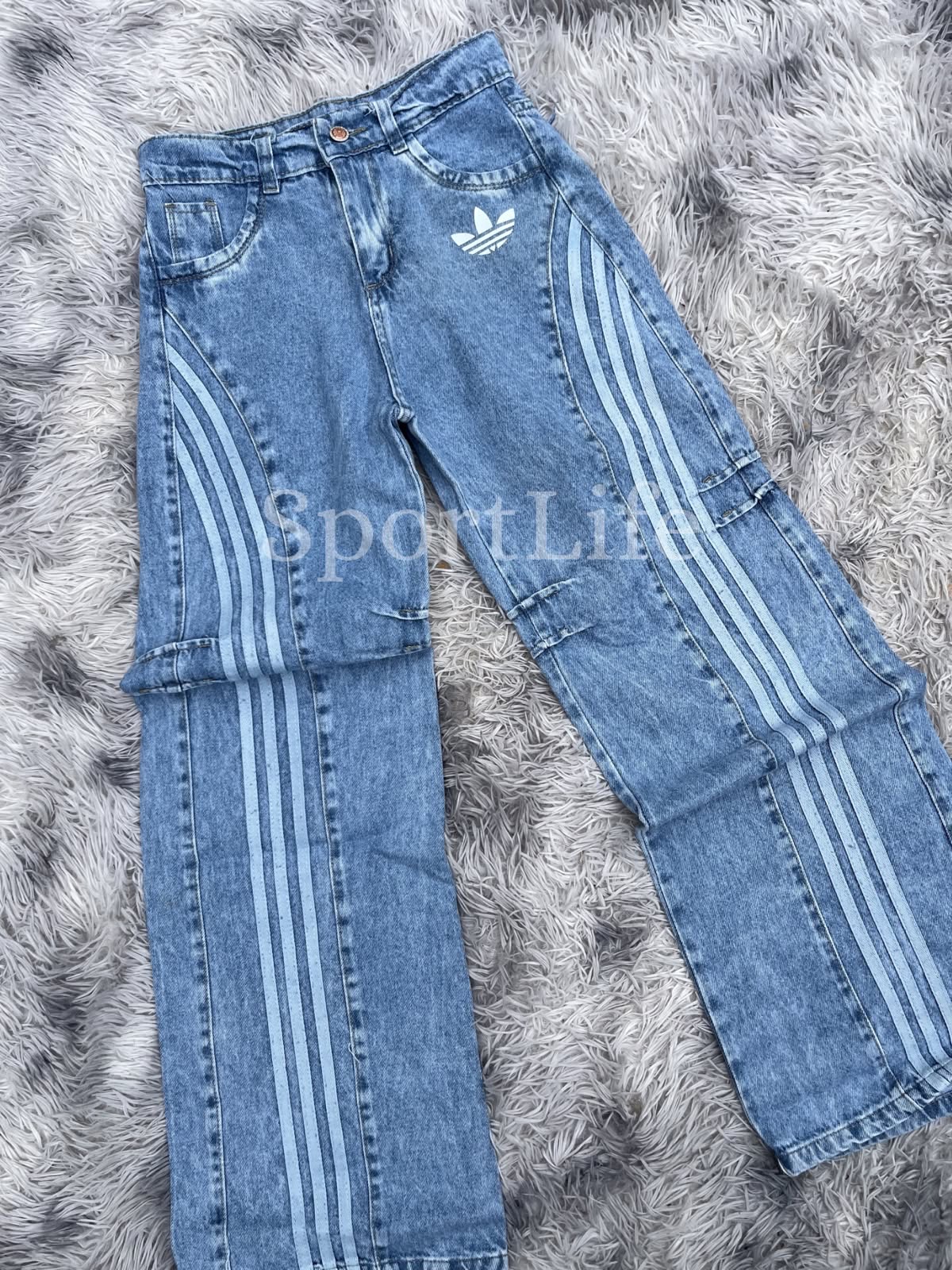 Baggy Adidas - 15d3db86-b266-4481-b7bd-d072df9cb8b0.jpeg