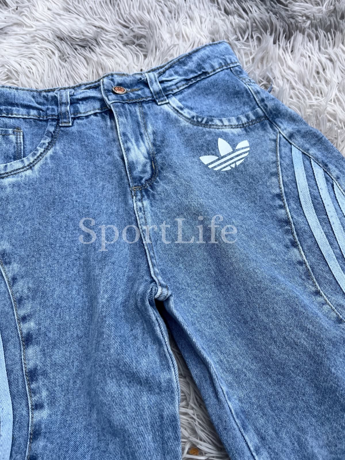 Baggy Adidas - 86c015ca-0070-44b8-8c8a-2bbe11ee6d9d.jpeg