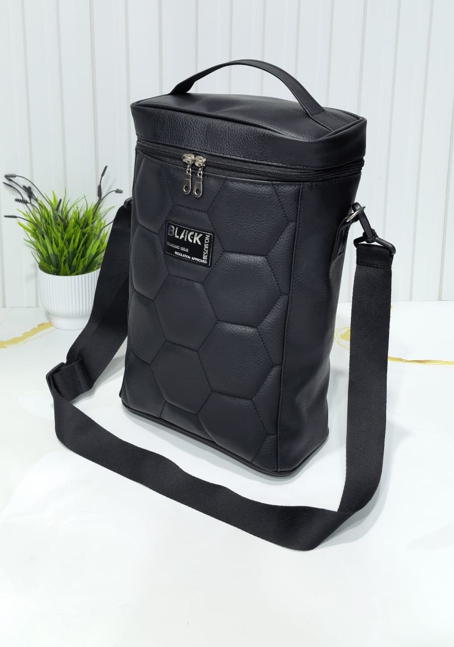 Matero Cuero Pu* *unisex* .
excelente Calidad. - Imagen 2