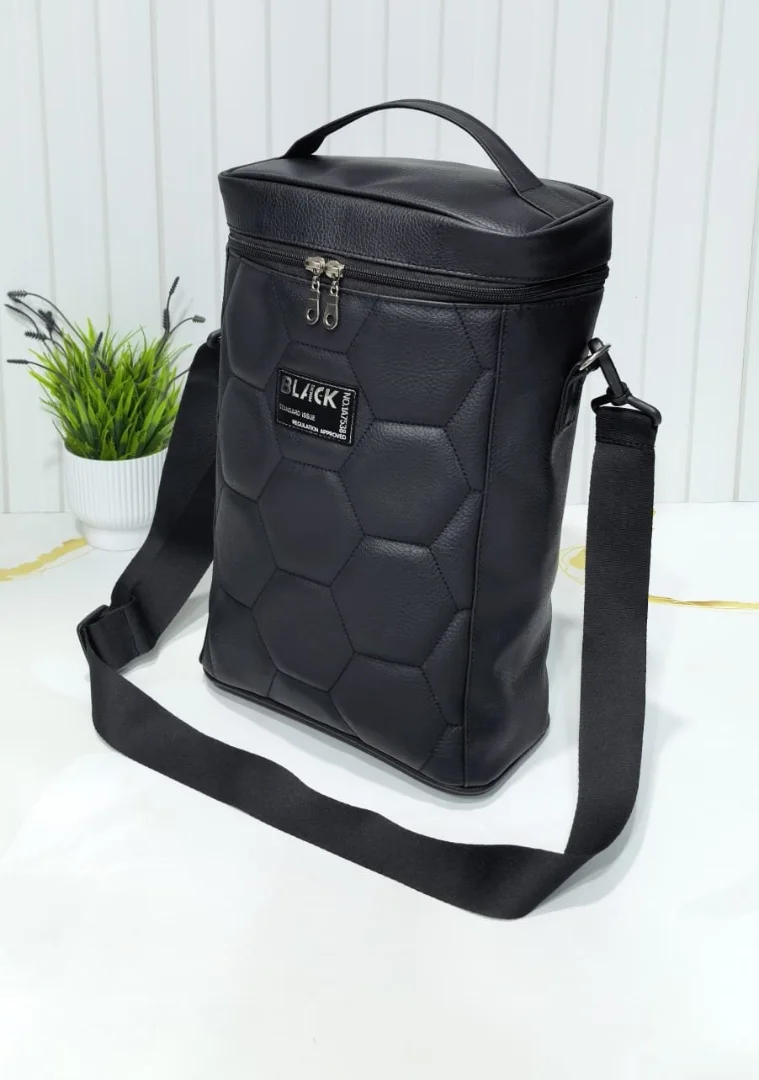 Matero Cuero Pu* *unisex* .
excelente Calidad. - Imagen 2