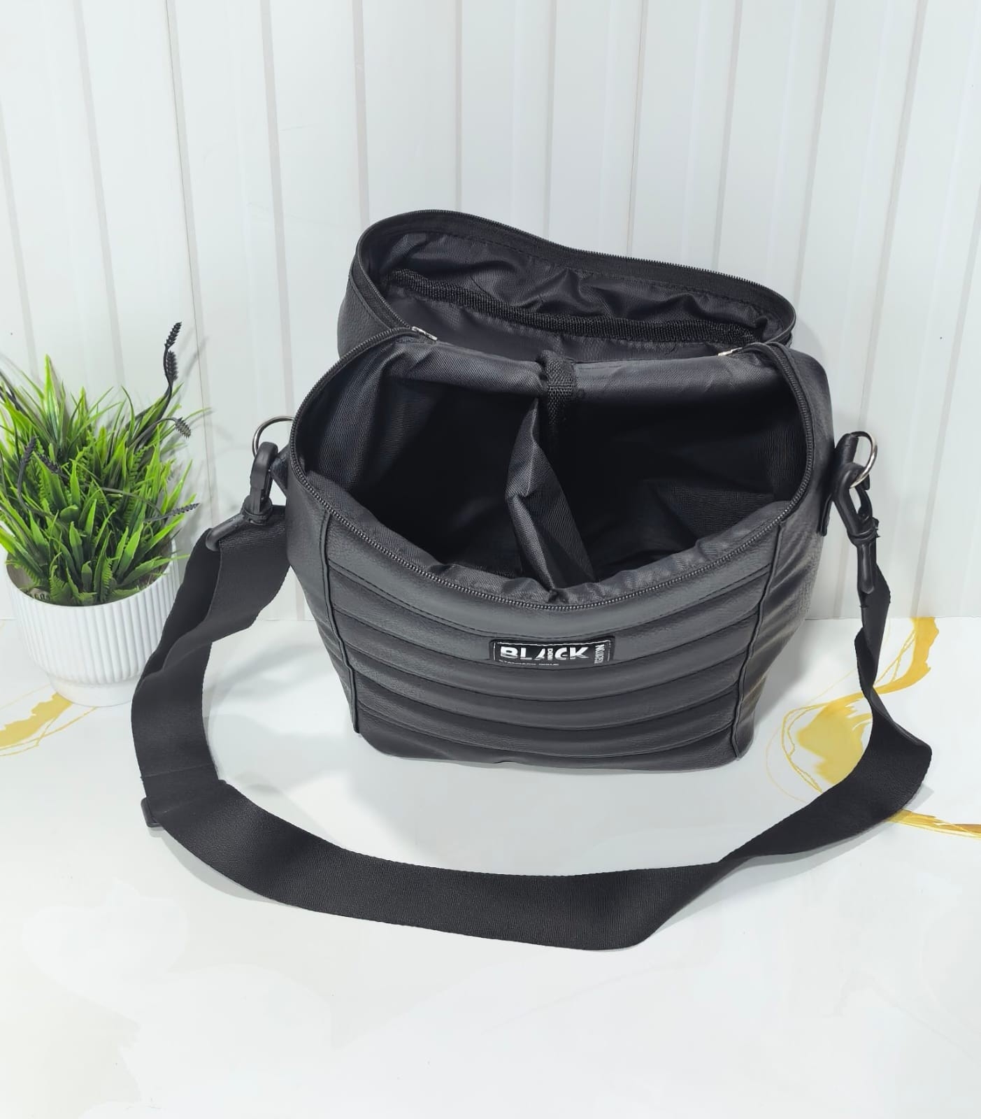 Matero Cuero Pu* *unisex* .
excelente Calidad. - Imagen 3