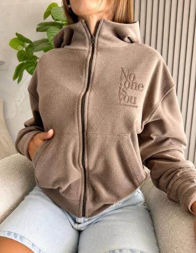 Campera One Is You Cuello Alto/polar