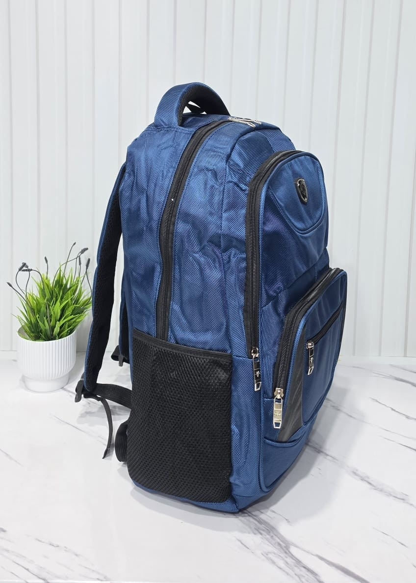 Mochilas   de Hombre.*linea Económica* 
 *impermeable* . - Imagen 4