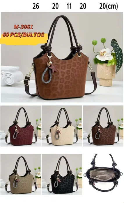 Cartera Animal Print.
trae el Llavero .
de Excelente Calidad