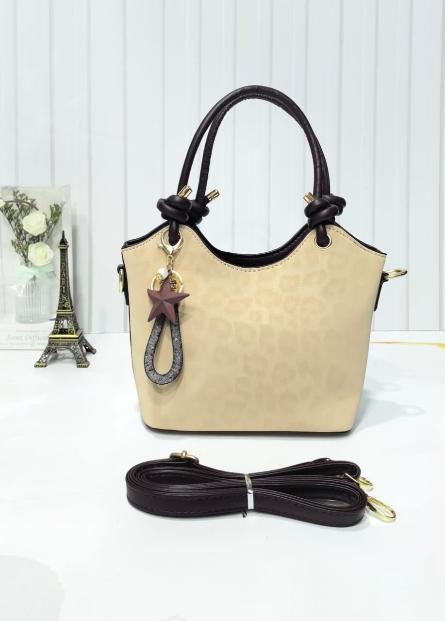 Cartera Animal Print.
trae el Llavero .
de Excelente Calidad - Imagen 3