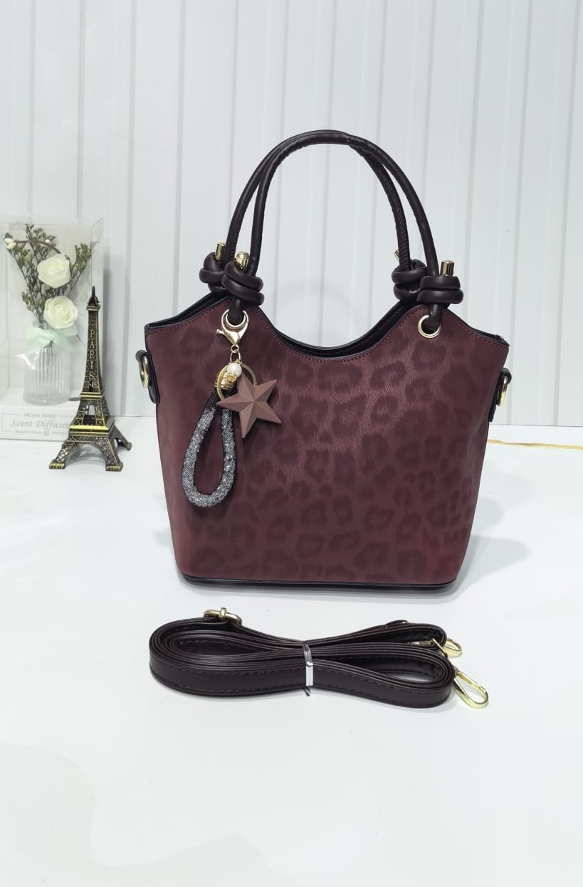 Cartera Animal Print.
trae el Llavero .
de Excelente Calidad - Imagen 5
