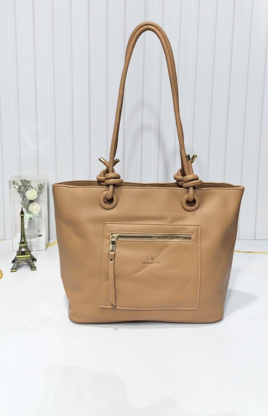 Cartera Grande de Cuero Pu* Excelente Calidad .
*no Trae la Tira Larga* - Imagen 6