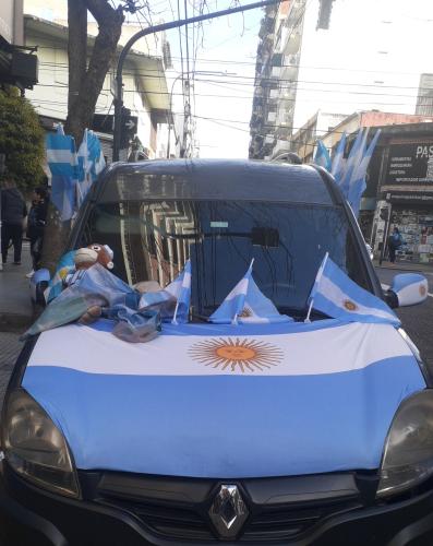 Banderas para el Capo del Auto de Argentina - Miniatura 2