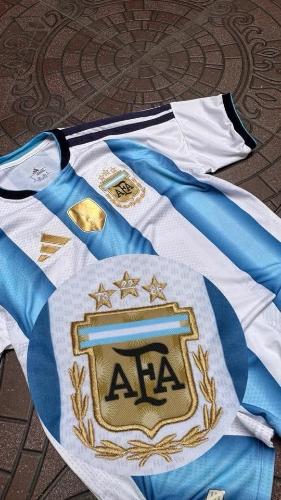 Camiseta Bordada de Messi