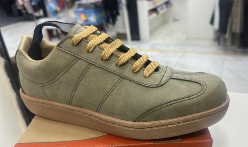 Zapatillas Eco Cuero y Cosidas