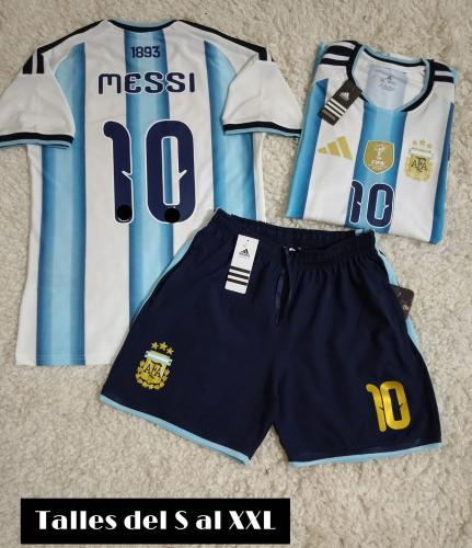 Conjunto Selección Argentina: Camiseta Titular + Short ,con Dorsal.