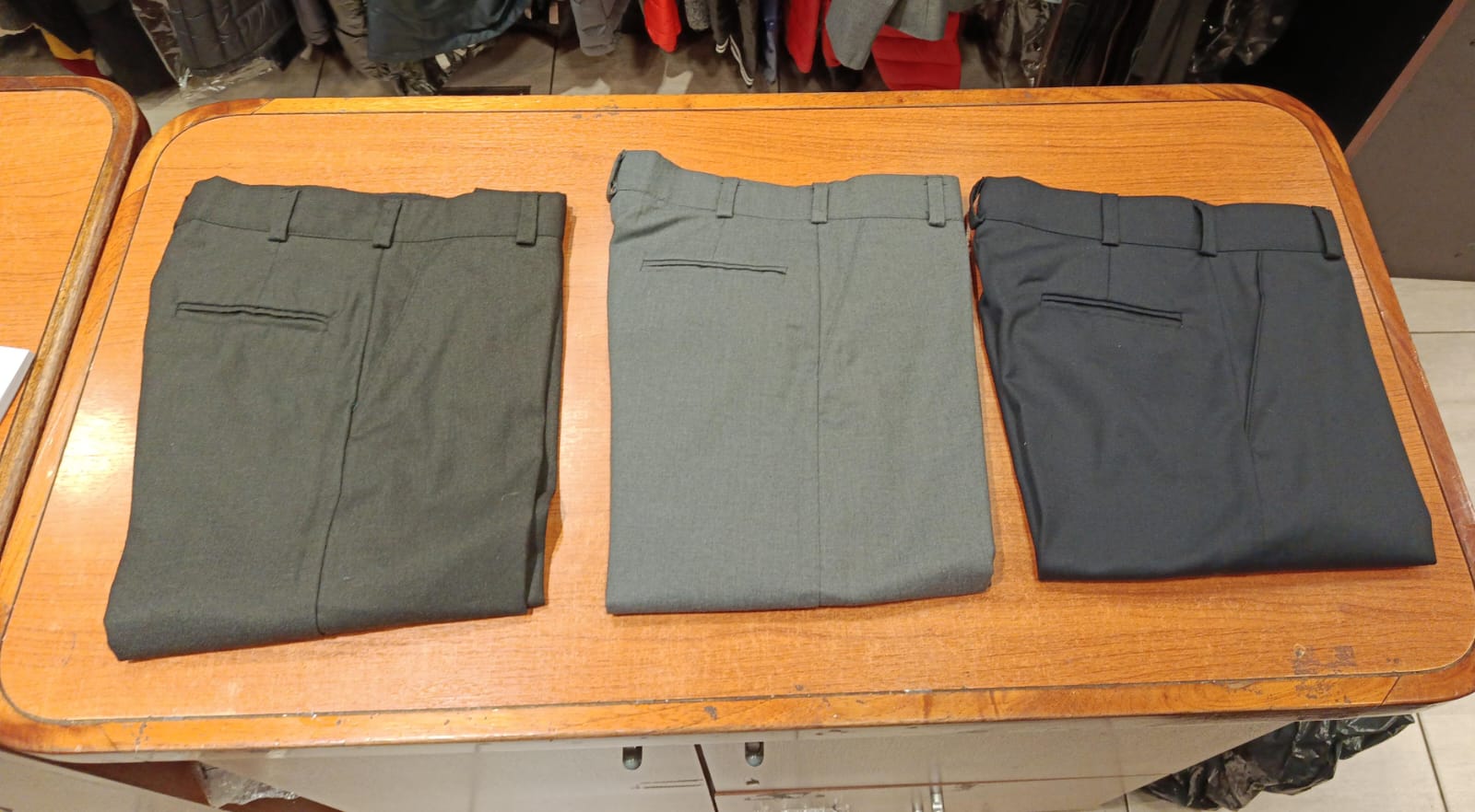 Pantalón de Vestir - Sarga Chilena - e07c0ef2-0b56-455b-9ae7-4fb77e67a8a6.jfif