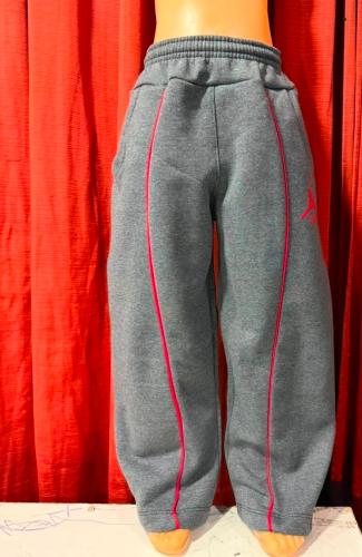 Baggy Frizado Jordan para Nene. - Miniatura 3