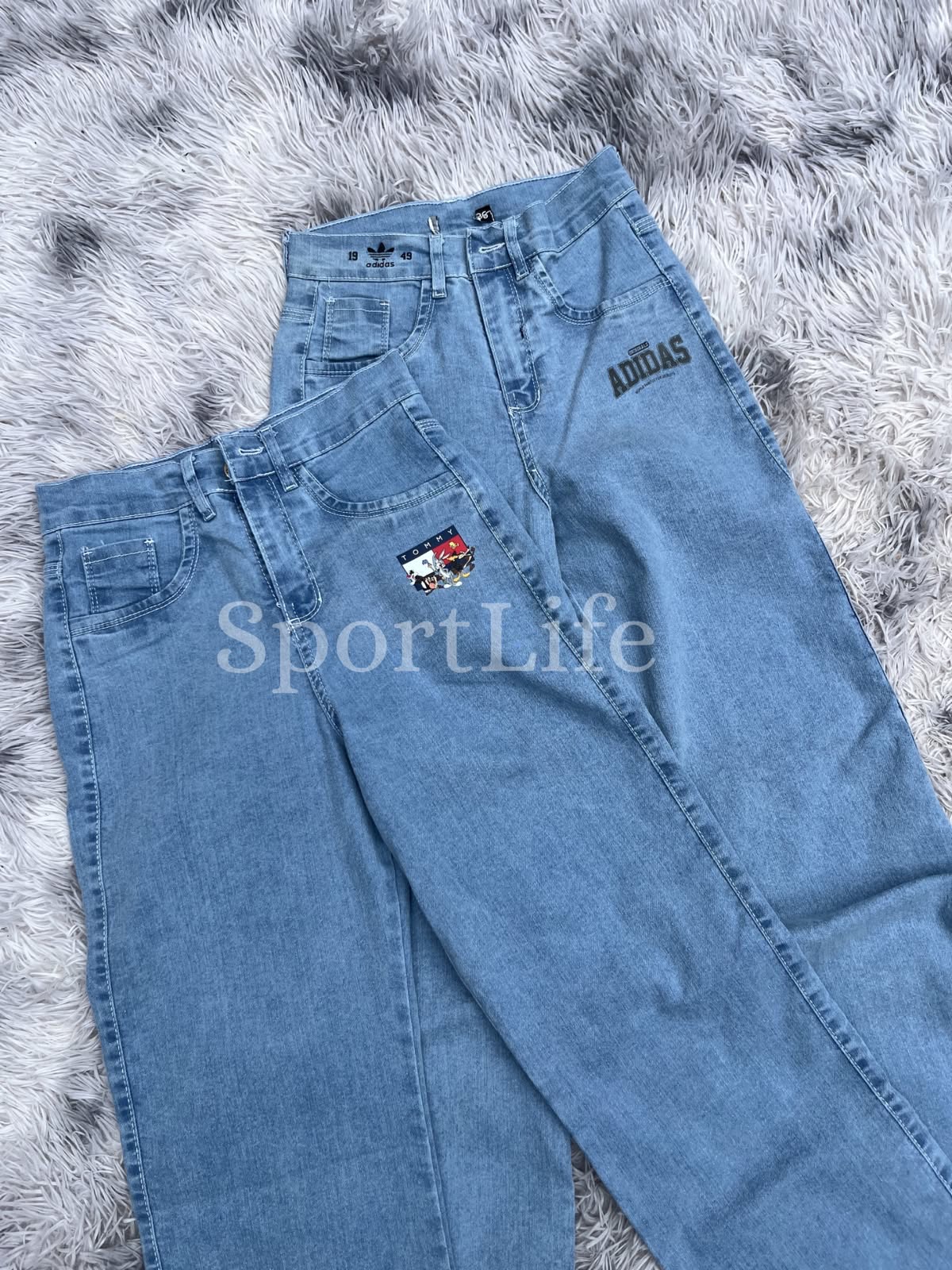 Wide Leg Adidas - ddaeb8ba-17ef-46bb-ba1b-9c3544320951.jpeg