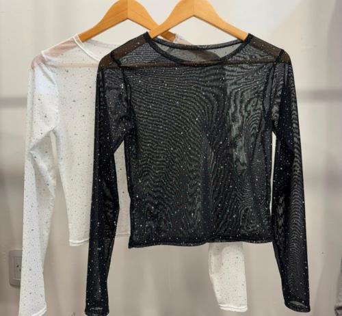 Remera de Tull con Stras